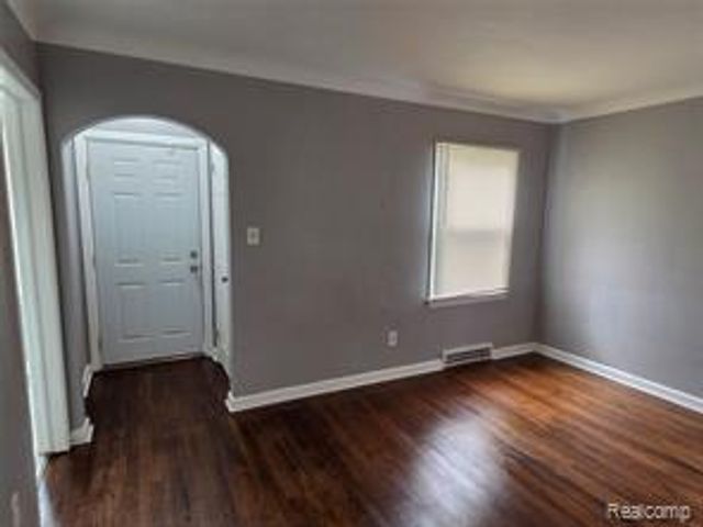 14757 Wilfred Street, Detroit, MI 48213
