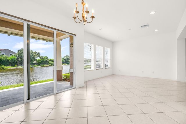 669 Pacific Grove Drive 2, West Palm Beach, FL 33401