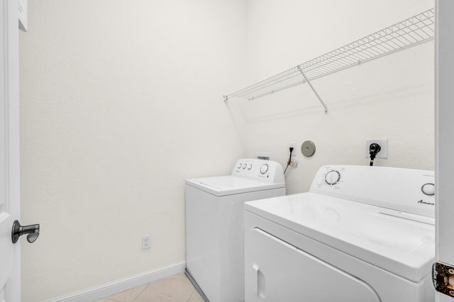 669 Pacific Grove Drive 2, West Palm Beach, FL 33401