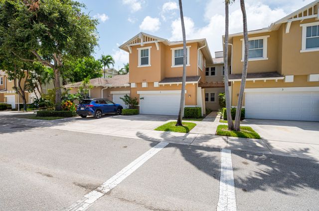 669 Pacific Grove Drive 2, West Palm Beach, FL 33401