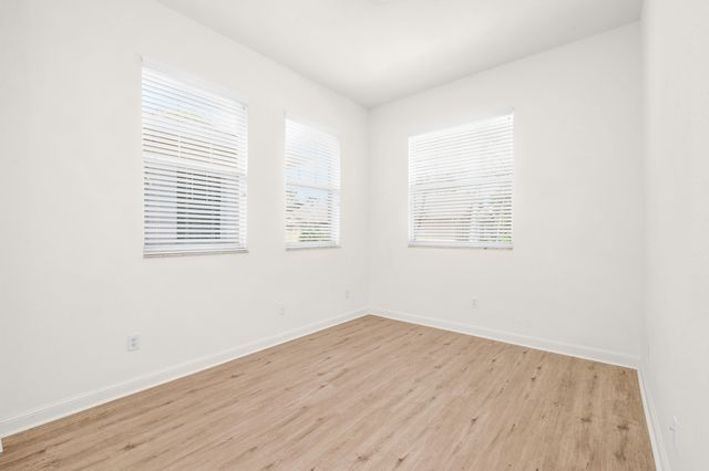 669 Pacific Grove Drive 2, West Palm Beach, FL 33401
