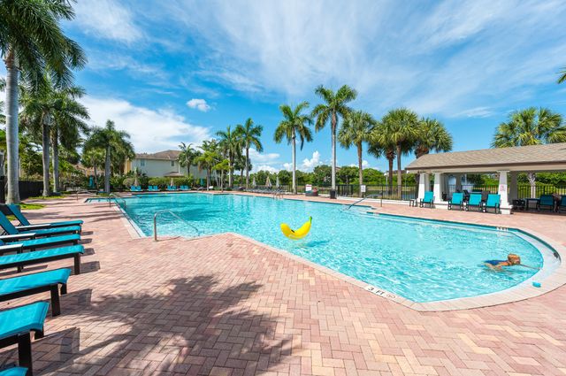 669 Pacific Grove Drive 2, West Palm Beach, FL 33401