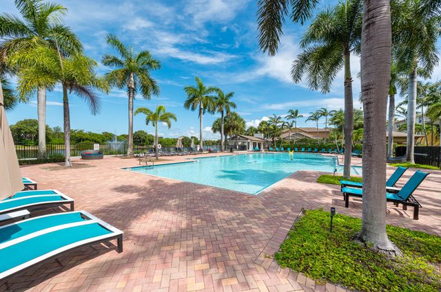 669 Pacific Grove Drive 2, West Palm Beach, FL 33401