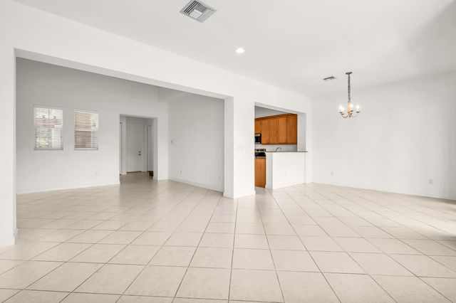 669 Pacific Grove Drive 2, West Palm Beach, FL 33401