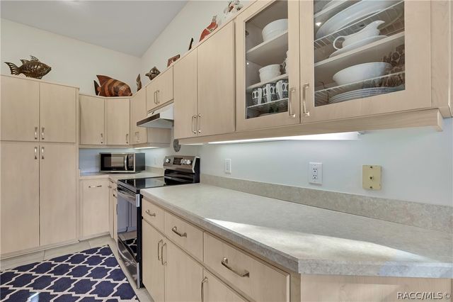 80 W Byrsonima Loop, Homosassa, FL 34446