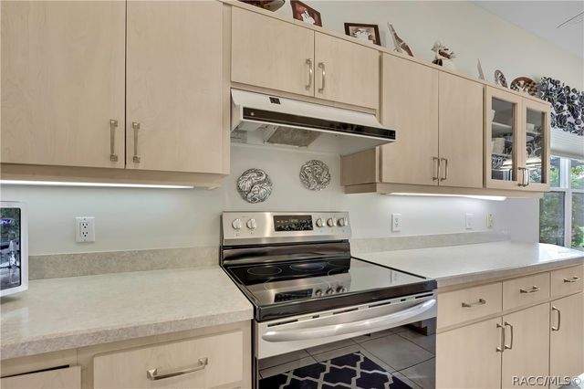 80 W Byrsonima Loop, Homosassa, FL 34446