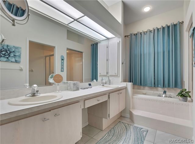 80 W Byrsonima Loop, Homosassa, FL 34446