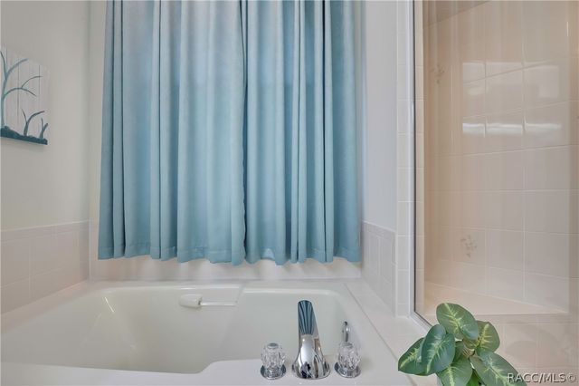 80 W Byrsonima Loop, Homosassa, FL 34446