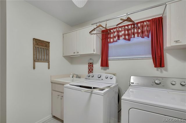 80 W Byrsonima Loop, Homosassa, FL 34446