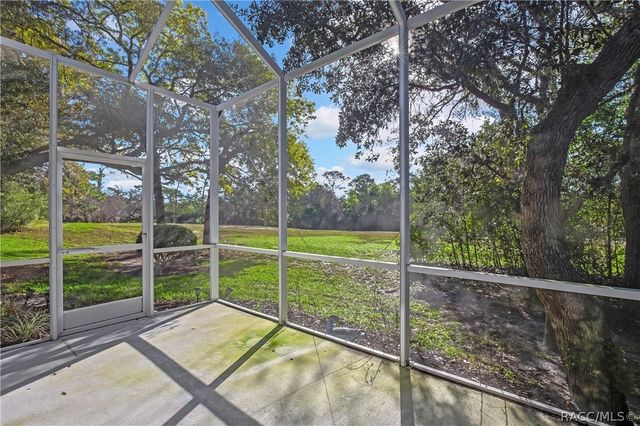 80 W Byrsonima Loop, Homosassa, FL 34446