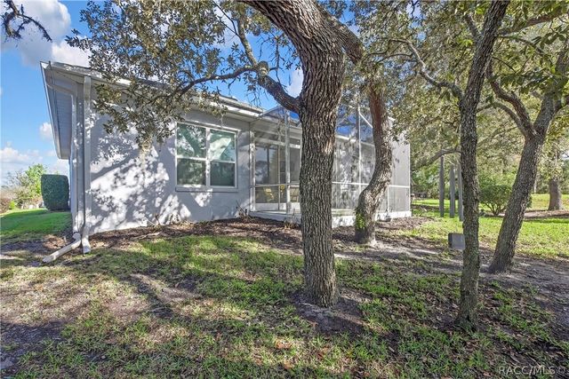 80 W Byrsonima Loop, Homosassa, FL 34446