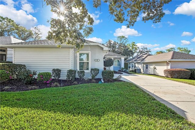 80 W Byrsonima Loop, Homosassa, FL 34446