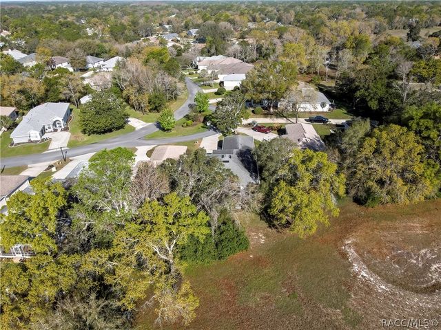 80 W Byrsonima Loop, Homosassa, FL 34446