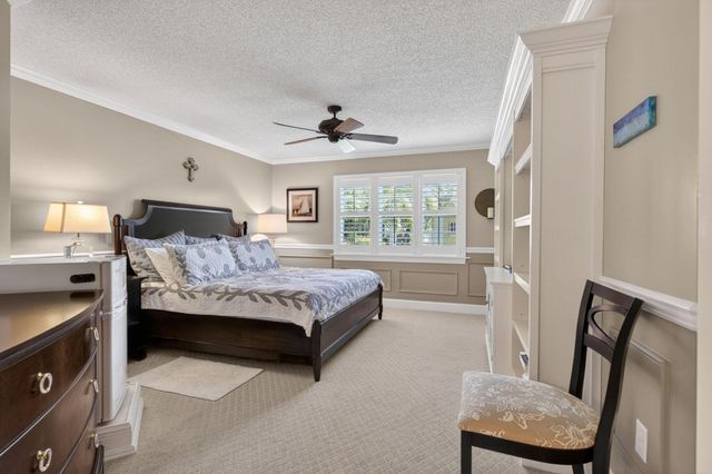 290 Seabreeze Circle, Jupiter, FL 33477