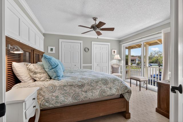 290 Seabreeze Circle, Jupiter, FL 33477
