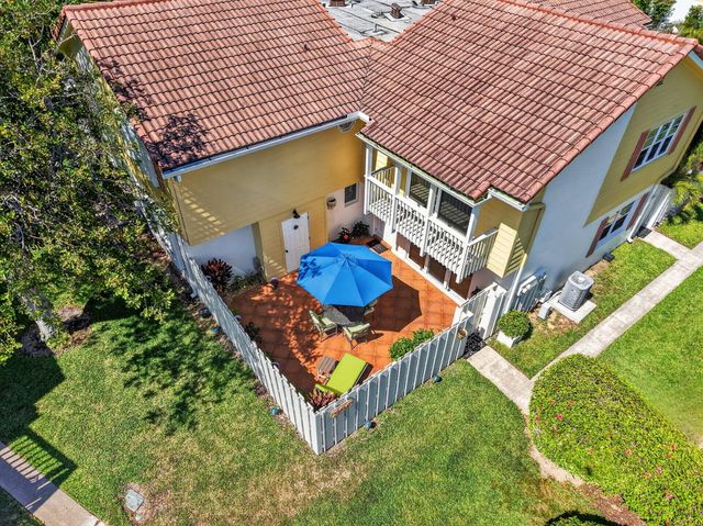 290 Seabreeze Circle, Jupiter, FL 33477