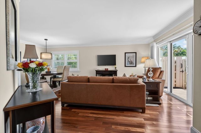 290 Seabreeze Circle, Jupiter, FL 33477