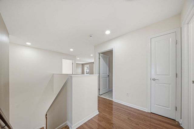 2 Grandview Dr, Hopkinton, MA 01748