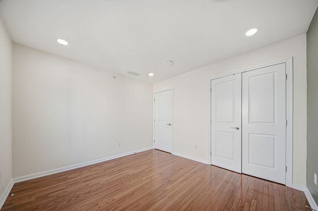 2 Grandview Dr, Hopkinton, MA 01748