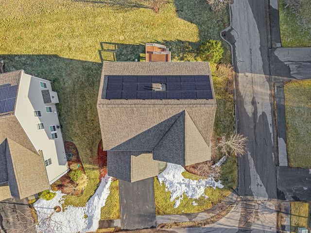 2 Grandview Dr, Hopkinton, MA 01748