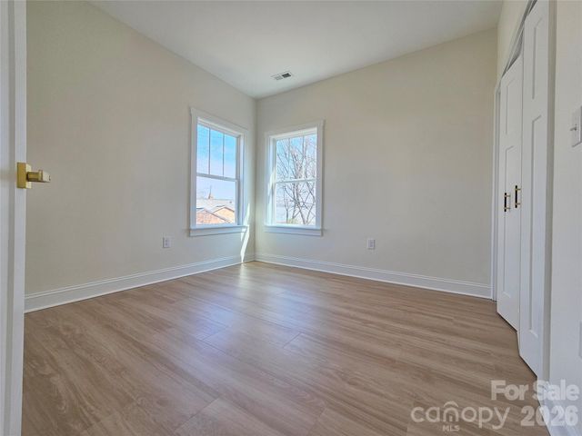 129 WOODLAWN Drive, Statesville, NC 28677