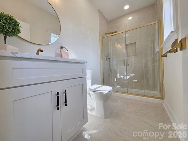 129 WOODLAWN Drive, Statesville, NC 28677