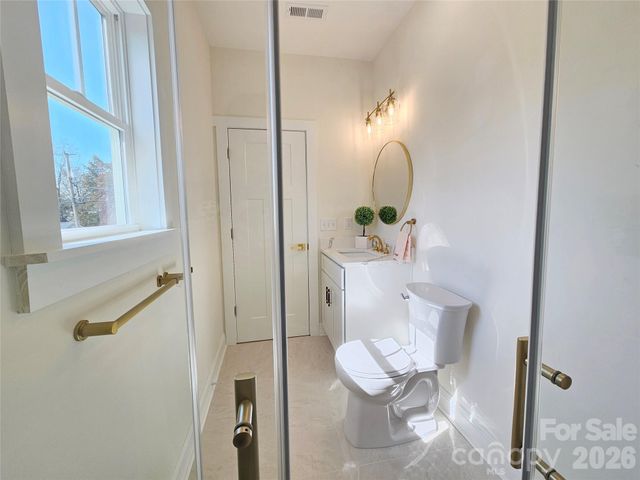 129 WOODLAWN Drive, Statesville, NC 28677