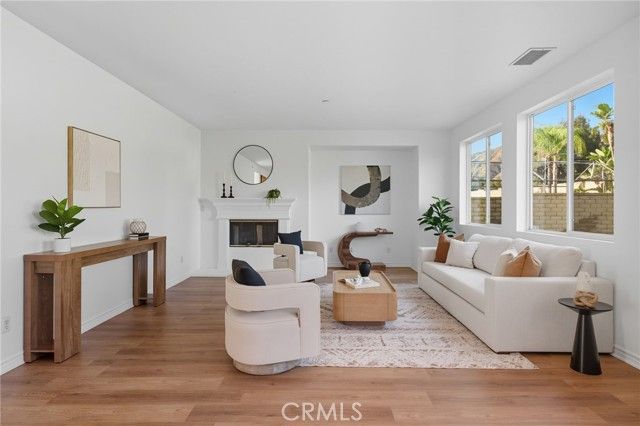 13346 Los Olivos Road, Sylmar (los Angeles), CA 91342