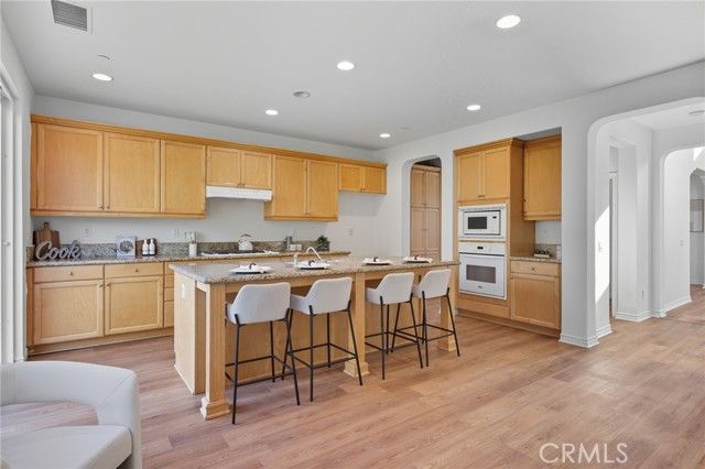 13346 Los Olivos Road, Sylmar (los Angeles), CA 91342