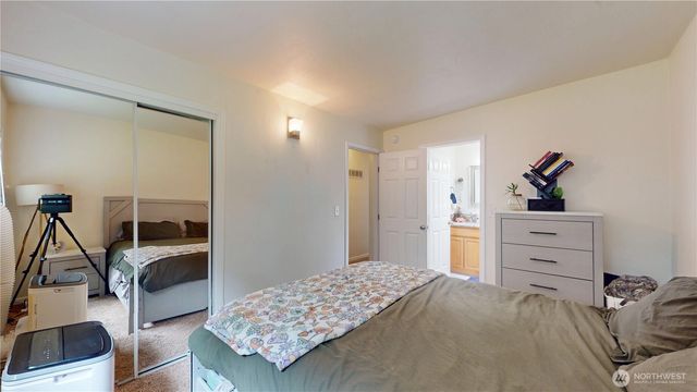 1461 Bill Avenue, Port Orchard, WA 98366