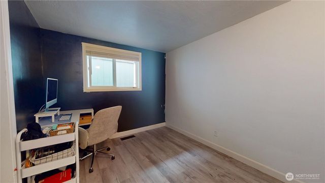 1461 Bill Avenue, Port Orchard, WA 98366