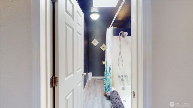 1461 Bill Avenue, Port Orchard, WA 98366