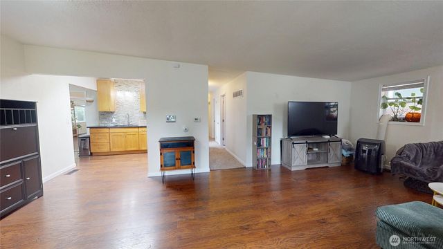 1461 Bill Avenue, Port Orchard, WA 98366