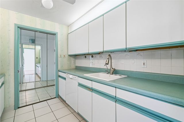 5600 Munhall Rd 606, Squirrel Hill, PA 15217