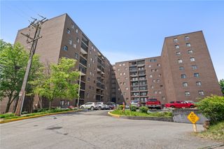 5600 Munhall Rd 606, Squirrel Hill, PA 15217