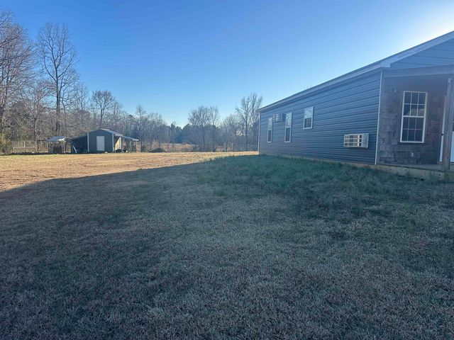2245 FRITTON SPUR RD, Middleton, TN 38052