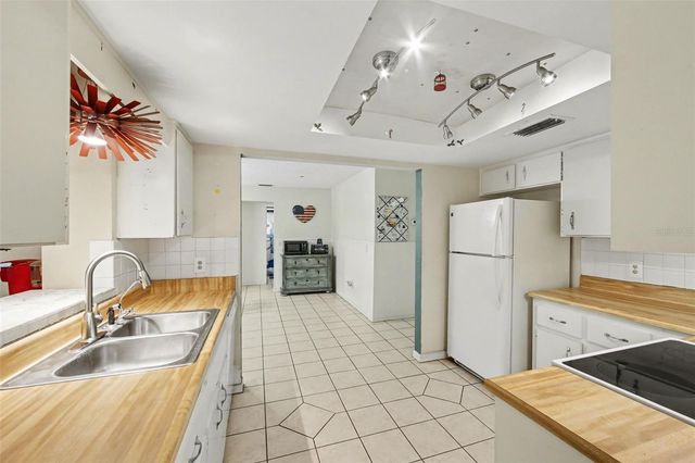 1225 GREENS DAIRY ROAD, Deland, FL 32720