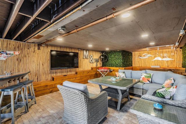 200 MERES BOULEVARD 16, Tarpon Springs, FL 34689