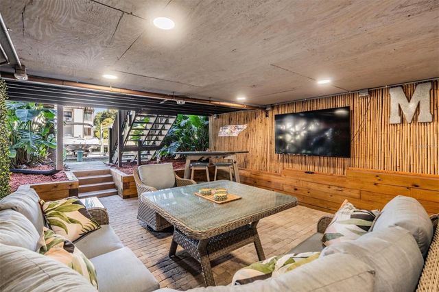 200 MERES BOULEVARD 16, Tarpon Springs, FL 34689