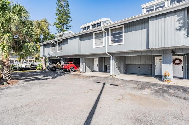 200 MERES BOULEVARD 16, Tarpon Springs, FL 34689