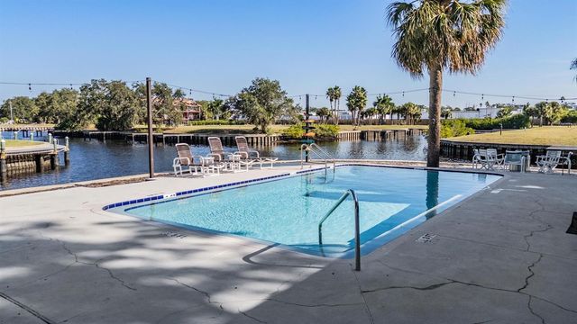 200 MERES BOULEVARD 16, Tarpon Springs, FL 34689