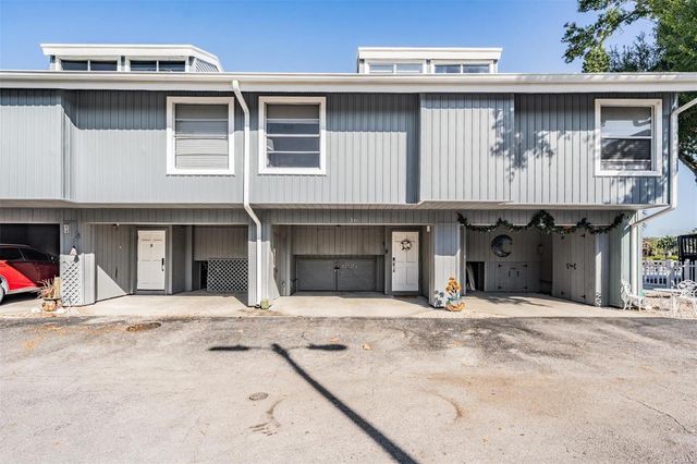 200 MERES BOULEVARD 16, Tarpon Springs, FL 34689