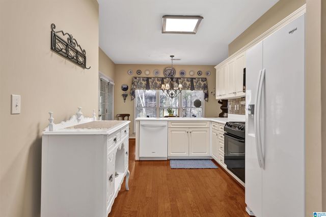 426 N LAKE ROAD, Hoover, AL 35242