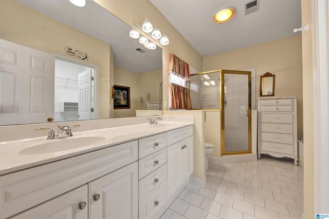 426 N LAKE ROAD, Hoover, AL 35242