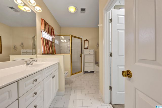 426 N LAKE ROAD, Hoover, AL 35242