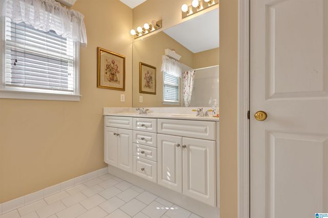 426 N LAKE ROAD, Hoover, AL 35242