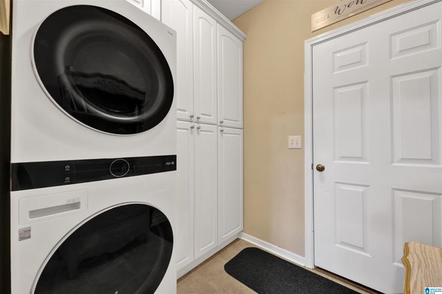 426 N LAKE ROAD, Hoover, AL 35242