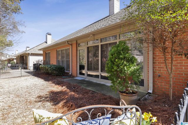 426 N LAKE ROAD, Hoover, AL 35242