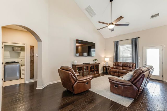 3021 Sandstone, New Braunfels, TX 78130