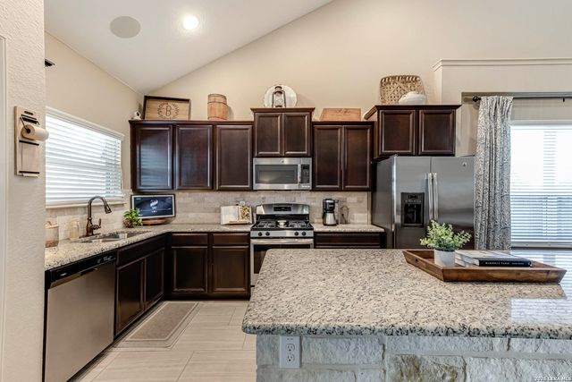 3021 Sandstone, New Braunfels, TX 78130